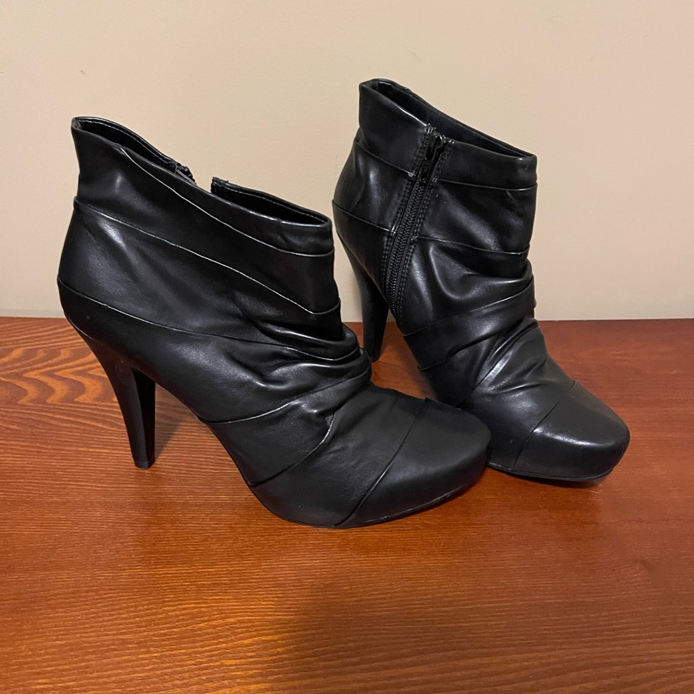 Ankle booties